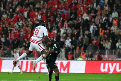 Trendyol Süper Lig: Samsunspor: 0 - Kocaelispor: 0 (Maç sonucu)