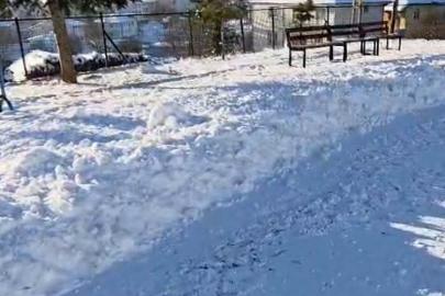 Tufanbeyli buz kesti