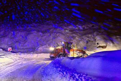 Tunceli’de karla mücadele gece-gündüz sürüyor