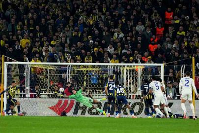 UEFA Avrupa Ligi: Fenerbahçe: 0 - Aston Villa: 1 (İlk yarı)