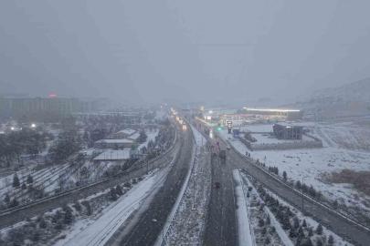 Ulaşımda 43 ilin geçiş güzergahı Kırıkkale’de kar yağışı etkili oldu