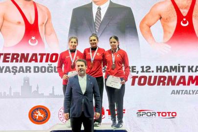 Uluslararası Yaşar Doğu, Vehbi Emre ve Hamit Kaplan Turnuvası’nda ikinci gün tamamlandı