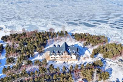 Vali Polat, Kütük ev inşaatını inceledi