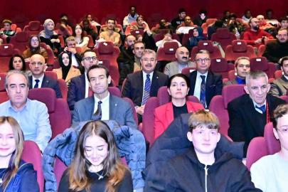 Vali Yılmaz, Gazze’de bir çocuğun şehadet öyküsünü konu alan filmi izledi