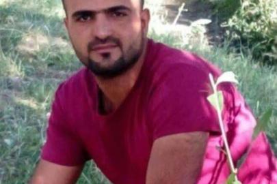 Van’da bir genç iş yerinin önündeki araçta ölü bulundu