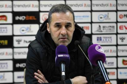 Yalçın Koşukavak: "Elimizden geldiğince yukarıların takımı olmak için mücadele ediyoruz"