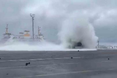 Yalova’daki fırtınadan çarpıcı görüntüler