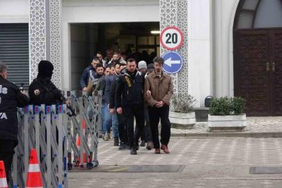 Yapay zekayla kadın olup vurgun yapmışlar