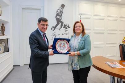 Yerel yönetimlerde sosyal belediyecilik çalışmaları değerlendirildi