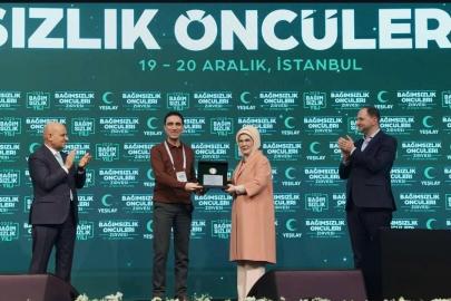 Yeşilay Erzurum Şubesi’ne anlamlı ödül