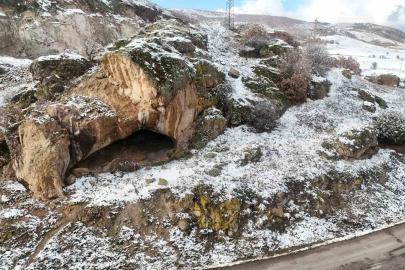 Yolcuların dinlendiği Kara Mağara’nın ismi değişse de izleri kaldı