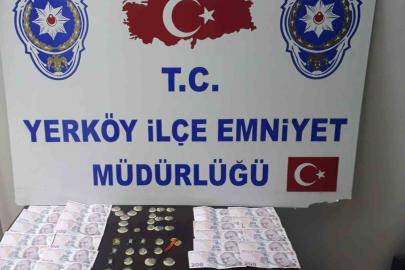 Yozgat’ta sahte altın ile kuyumcuyu dolandıran bir kişi yakalandı