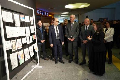 30 ülkeden 350 sanatçı posta sanatıyla "asrın felaketi"ni anlattı