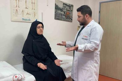 4 yaşında felç geçiren kadın, 52 yıl sonra kolunu yeniden hareket ettirdi