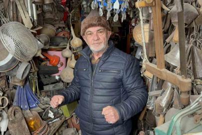 47 yıllık tutku servete dönüştü: antika dükkânında adım atacak yer yok