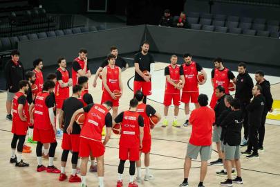 A Milli Erkek Basketbol Takımı, Sırbistan maçı hazırlıklarına başladı