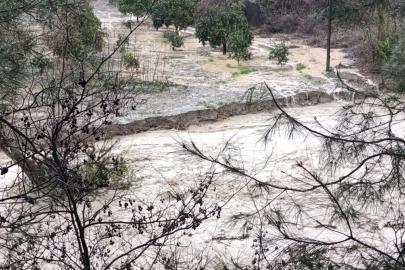 Adana’nın kuzey ilçelerinde sağanak taşkınlara neden oldu