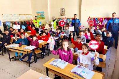 Adıyaman’da polisi miniklere trafik eğitimi verdi