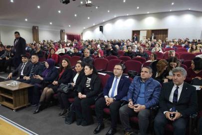 ADÜ’lü akademisyenler Nazilli’de her yönüyle kadına şiddeti anlattı