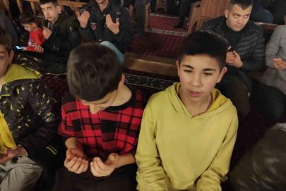 Afyonkarahisar’da Berat Kandili huşu içinde gecti