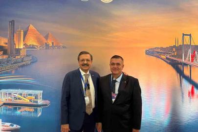Akıncı, Kahire’de Türkiye-Mısır İş Forumu’na katıldı