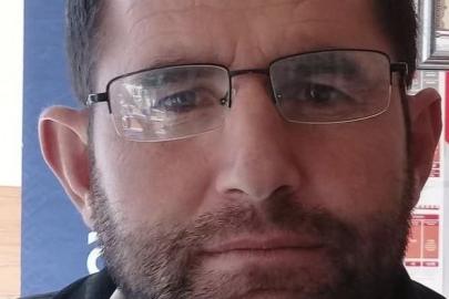 Aksaray’da uçan çatının altında kalan adam ağır yaralandı