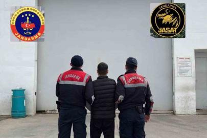 Alanya’da 20 yıl kesinleşmiş hapis cezası bulunan hükümlü yakalandı