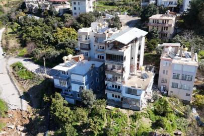 Alanya’da 3 bina tedbir amaçlı tahliye edildi