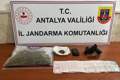 Alanya’da jandarmadan uyuşturucu operasyonu