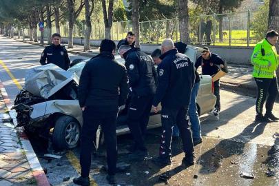 Amcasının aracını izinsiz aldı, kaçarken kaza yaptı