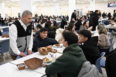 Anadolu Üniversitesi’nde ilk iftar heyecanı