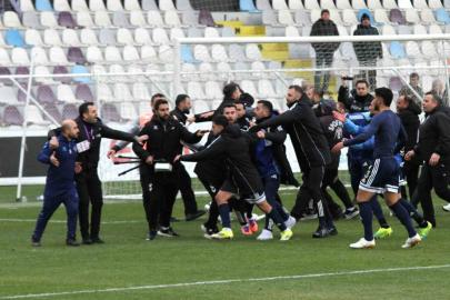 Ankara Keçiörengücü - Erzurumspor FK maçında kavga çıktı
