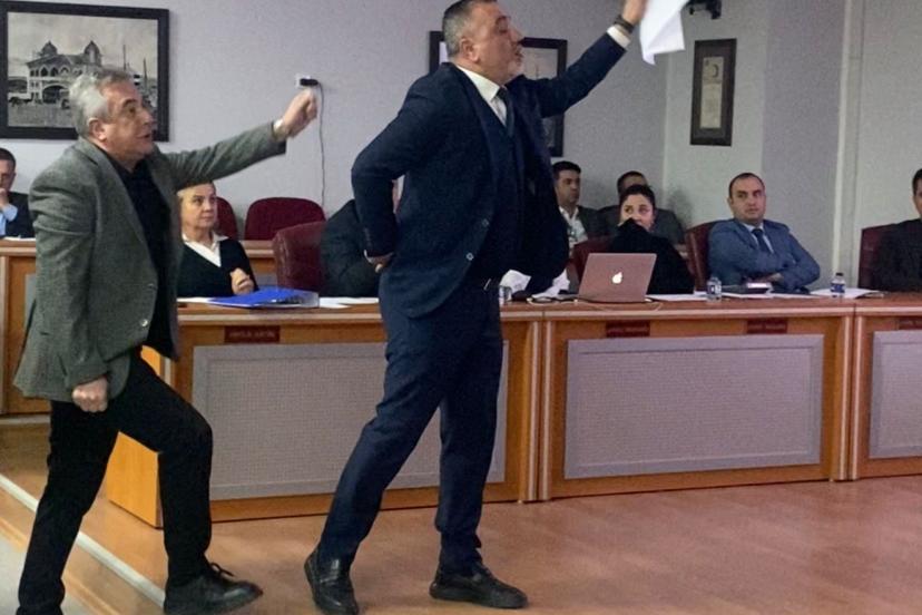 Anma töreni krize dönüştü: Mecliste gergin dakikalar