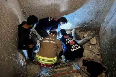 Antakya’da asansör boşluğuna düşen işçi yaralandı