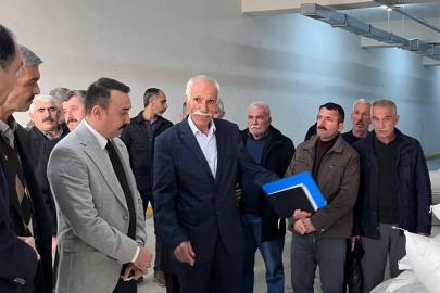 Arıcılara arı besleme şekeri dağıtıldı