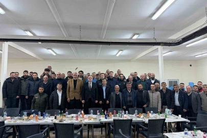 Aslanapa Kaymakamı İsmail Tosun, muhtarlarla iftarda bir araya geldi