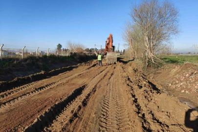 Aydın Büyükşehir Belediyesi’nin yol çalışmaları sürüyor