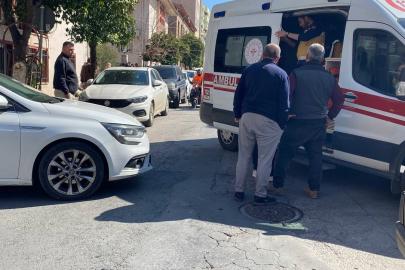 Aynı yerde 15 dakika ara ile kaza oldu, vatandaşlar duruma tepki gösterdi