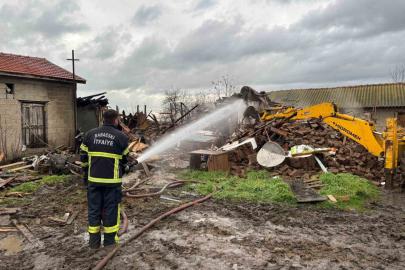 Babaeski’de kerpiç ev yangını söndürüldü