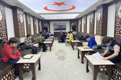 Bahçeşehir Gençlik Merkezinde Kur’an kursu kayıtları devam ediyor
