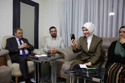 Bakan Göktaş, Şanlıurfa’da yeni yuvalarına kavuşan ailenin iftar sofrasına misafir oldu