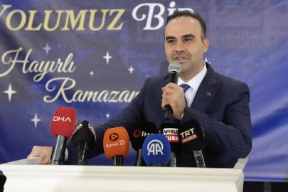 Bakan Kacır: "Türk milleti mührünü gökyüzüne vurdu"
