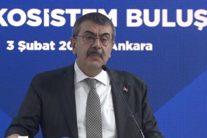 Bakan Tekin: "Teknolojiye dair her adımı geniş yelpazeyle tartmak durumundayız"