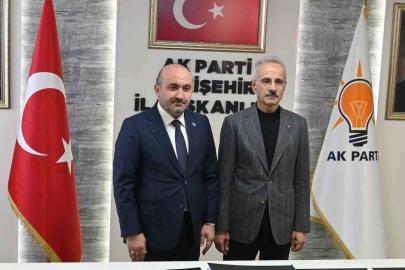 Bakan Uraloğlu, AK Parti Eskişehir Teşkilatı ile buluştu