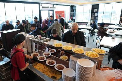 Balıkesir’de Kent Lokantası’na vatandaştan yoğun ilgi