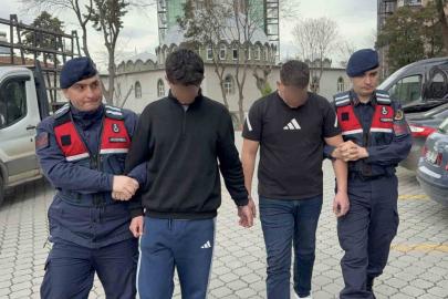 Banyoda tavan arasına gizlenen 7 bin uyuşturucu hap ele geçti