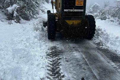 Bartın’da karla mücadele çalışmaları devam ediyor