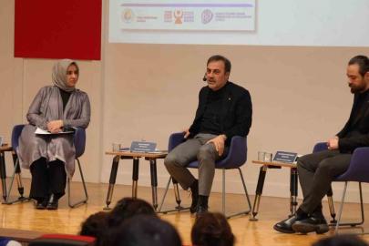 Başkan Öztürk: "Dünya değişiyor, kendinizi yenileyin"