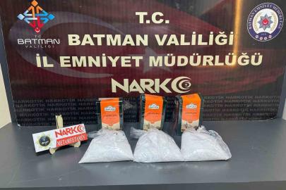 Batman’da şüpheli görülen takside 3 kilo metamfetamin ele geçirildi: 2 tutuklama