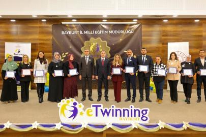 Bayburt’ta 9 okul ‘eTwinning Okulu’ ünvanı aldı